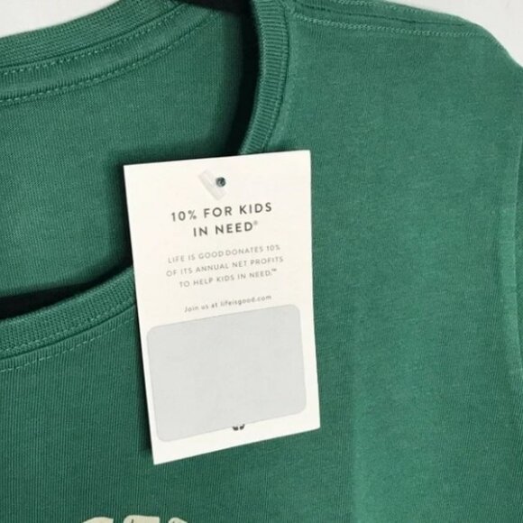 LIFE IS GOOD Black Lab Winter Dog Days Crusher Tee M Green Holiday Santa Hat - Picture 6 of 12